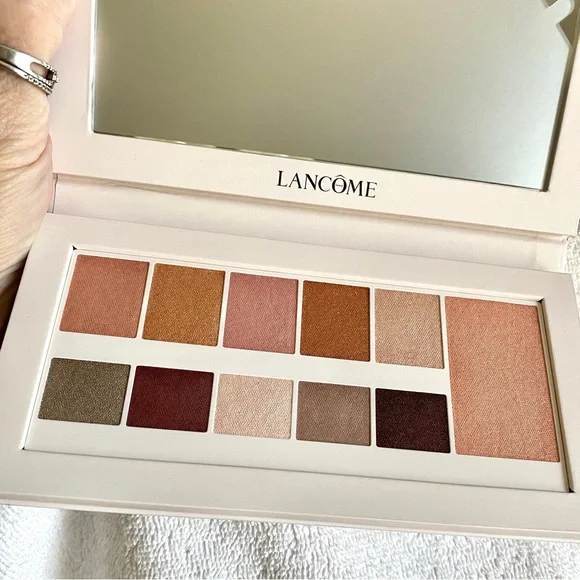 LANCOME Holiday Eye and Face Palette Limited Edition New in box - Picture 10 of 13